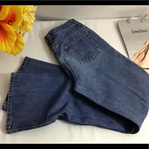 Old Navy ⬇️BOOT CUT JEANS⚡️ thumbnail 1