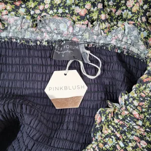 Dress Forum Smocked Floral Maxi‎ Dress Off Shoulder Ruffle Short Sleeve S NWT thumbnail 7