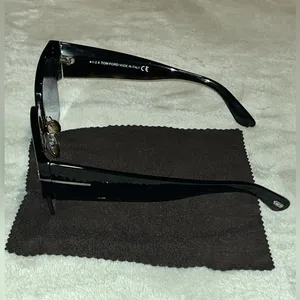 Tom Ford Dakota 02 sunglasses TF554 Black Sunglasses with Case EUC thumbnail 5