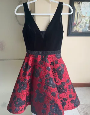 Ellie Wilde Homecoming Dress Black And Red Short thumbnail 1