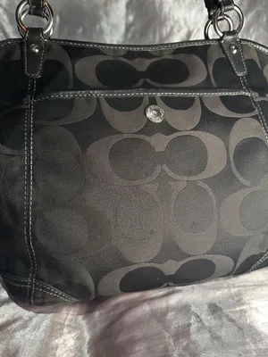 Vintage Y2K Coach Signature Leah Turnlock Black Shoulder Bag thumbnail 2