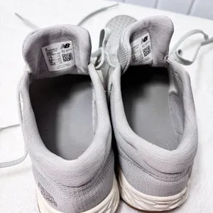 New Balance Gray Running Shoes Size 7.5‎ thumbnail 5