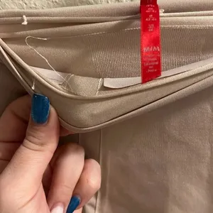 ✨Spanx OnCore High-Waisted Mid-Thigh Cream Sz M Shaper✨ thumbnail 8