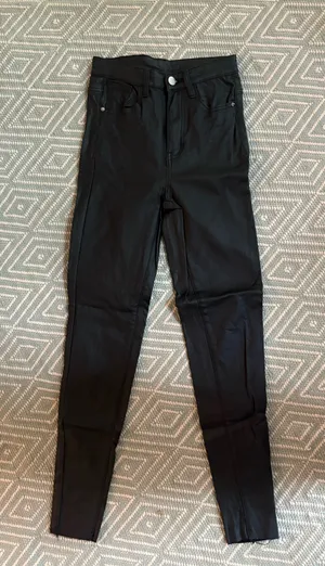 Black leather pants thumbnail 1