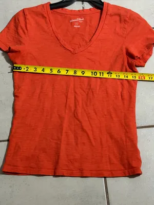 Universal Thread Women Short Sleeve V-Neck Tee Orange size XS thumbnail 7
