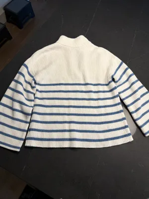 Edikted Sweater thumbnail 3