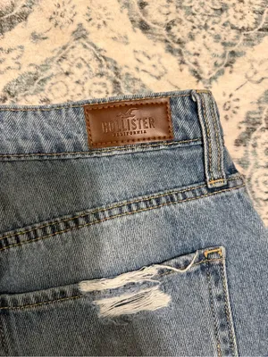 Hollister High-Rise Distressed Jean Shorts in Light Wash thumbnail 5