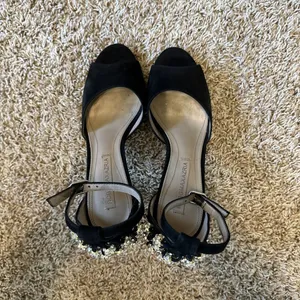 BCBG MAXAZARIA Women Size 6-6.5 Studded Rhinestone Open‎ Toe Sandals Heels Pumps thumbnail 5