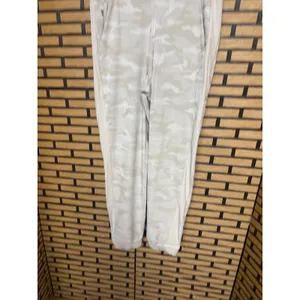 Athleta Tan‎ Camo Pants Size 4 thumbnail 2