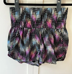 Free‎ People FP Movement Way Home Black Colorful Women’s Shorts Size Medium thumbnail 1