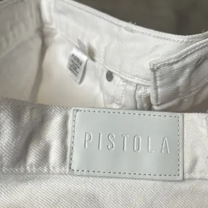 Pistola Nova High Rise Distressed Jean Shorts Size 28 Luxe White A-15 thumbnail 6