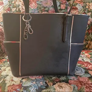 Michael Kors Jet Set Specchio Leather Tote Bag thumbnail 2