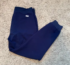 FIGS ‼️ Zamora Jogger Scrub Pants‼️ thumbnail 3