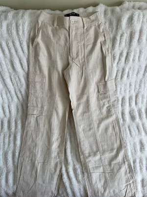 Hollister Stone Beige Cargo Pants thumbnail 1