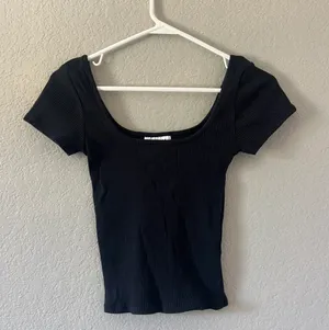 Black Top Size XS thumbnail 1