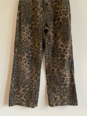 Aelfric Eden Leopard Print High Rise Wide Leg Jeans Size 28 thumbnail 6