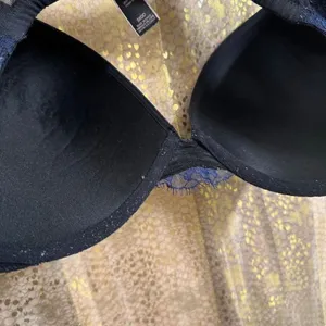 Victorias Secret Very Sexy Pushup Navy Blue Black Lace Rhinestone Bra 38DD thumbnail 8