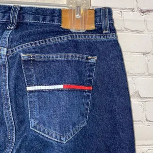 Tommy Hilfiger Vintage Flag Pocket‎ Boyfriend Boot Dark Denim Jeans thumbnail 4