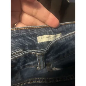 Wonderly Mid Rise Slim Flare Distressed Jeans Dark Blue Denim Size 16 Curvy Plus thumbnail 4
