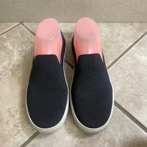Rothy's The Sneaker Black Knit Slip On Blue Trim Women's Shoes Sz 8 pre‎ owned thumbnail 2
