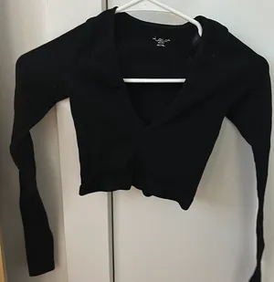 Urban Outfitters Going Out V Neck Crop Top thumbnail 3