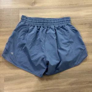 Lululemon Hotty Hot High-Rise Lined Short 4" Oasis Blue Women Size 6 thumbnail 3