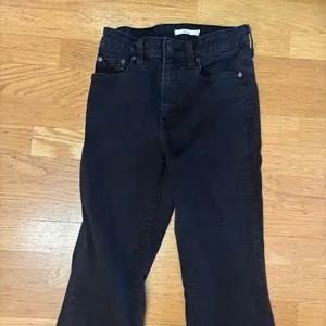 Levi’s Black 725 High Waisted Preppy Boho Coastal Cowgirl Western Flare Jeans 28 thumbnail 4