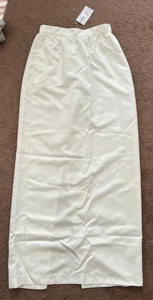 We Wore What Tulip Long Skirt In White thumbnail 4