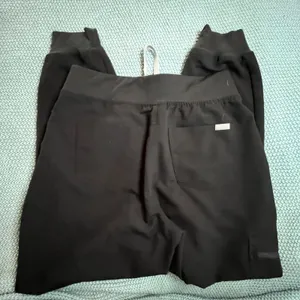 Figs Scrubs Technical Livingston Pants Size Medium EUC thumbnail 9