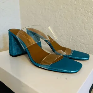 Kurt Geiger Party Clear Block Heel Sandal Glass Slipper Barbie Blue Size 8.5, NW thumbnail 2