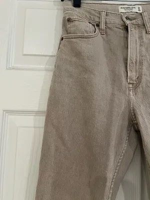 Abercrombie & Fitch Straight-Leg Pants in Light Beige thumbnail 5