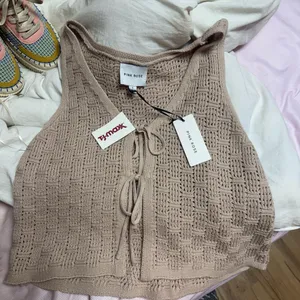 Women’s knit top Tan Size L thumbnail 1