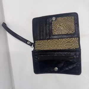 Vintage HOBO INTERNATIONAL Black Patent Leather Folding Wristlet Clutch Wallet thumbnail 8