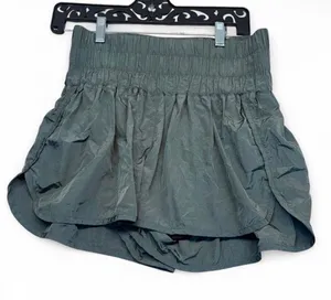 Ododos green nylon shorts with built-in shorts. Size: M #activewear #athleisure #summer thumbnail 1