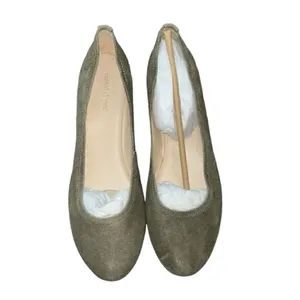 Violet & Red Ballet Flat Green Suede Leather
Shoes(Size 8.5M) thumbnail 7