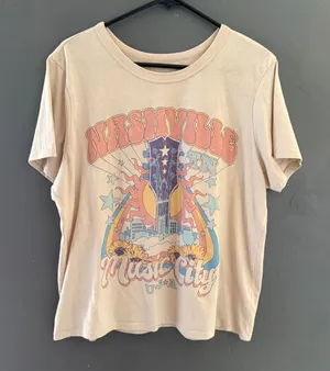 Zoe + Liv Nashville Music City USA‎ Graphic Tee Tan XL Short Sleeve Crewneck thumbnail 1