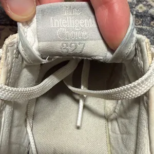 New Balance Women’s 327 Beige Tan Gray Size‎ 8.5 thumbnail 7
