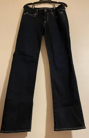 American Eagle NEW Women’s Straight Dark Wash Denim Jeans thumbnail 1