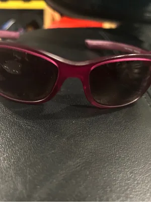 Costa Women's Burgundy Frame Sunglasses with Tinted Lenses thumbnail 6
