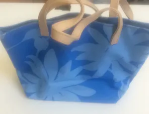 FINAL MARKDOWN Small ladies tote thumbnail 1