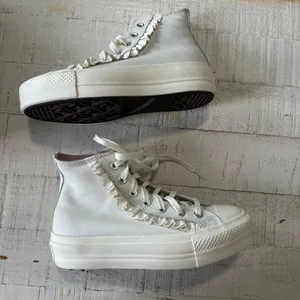 Converse All Star Chuck Taylor Hi Lift size 6.5 Vintage White Leather Ruffle thumbnail 9