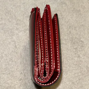 Chic Burgundy Leather Wallet Red thumbnail 4