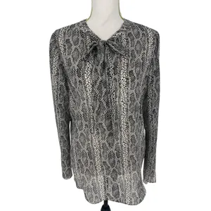 Theory Kinarys Black White Snake Print Silk‎ Tie Neck Blouse Size M thumbnail 3