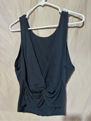 Lululemon tank top thumbnail 3