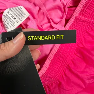 Nike Swoosh Shorts Women's Large Pink Running Lined Five Swoosh Standard Fit NWT thumbnail 5