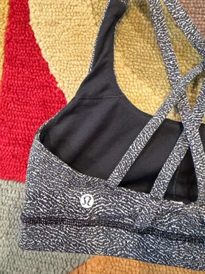 Lululemon Athletica Energy Sports Bra Black White Zen Pattern Women’s Size 6 thumbnail 3