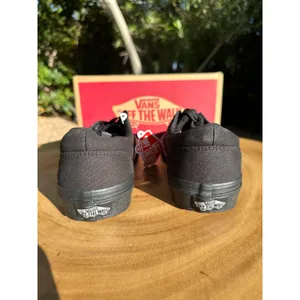 VANS Women's Doheny Canvas Black/Black Lace Up Canvas Sneaker Size 6 thumbnail 4