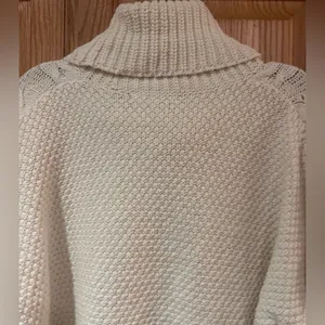 Madewell Cable Turtleneck Drop Shoulders Sweater in Antique Cream‎ Size Medium thumbnail 11