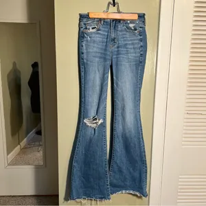 American Eagle Women's Sz 00 Regular Super Hi-Rise Flare Jean Distressed Raw Hem thumbnail 2