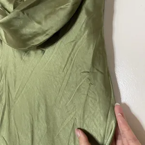 NEW! Selfie Leslie Well Versed Pleated Bust Front Split Dress Olive MED 27595d24 thumbnail 6